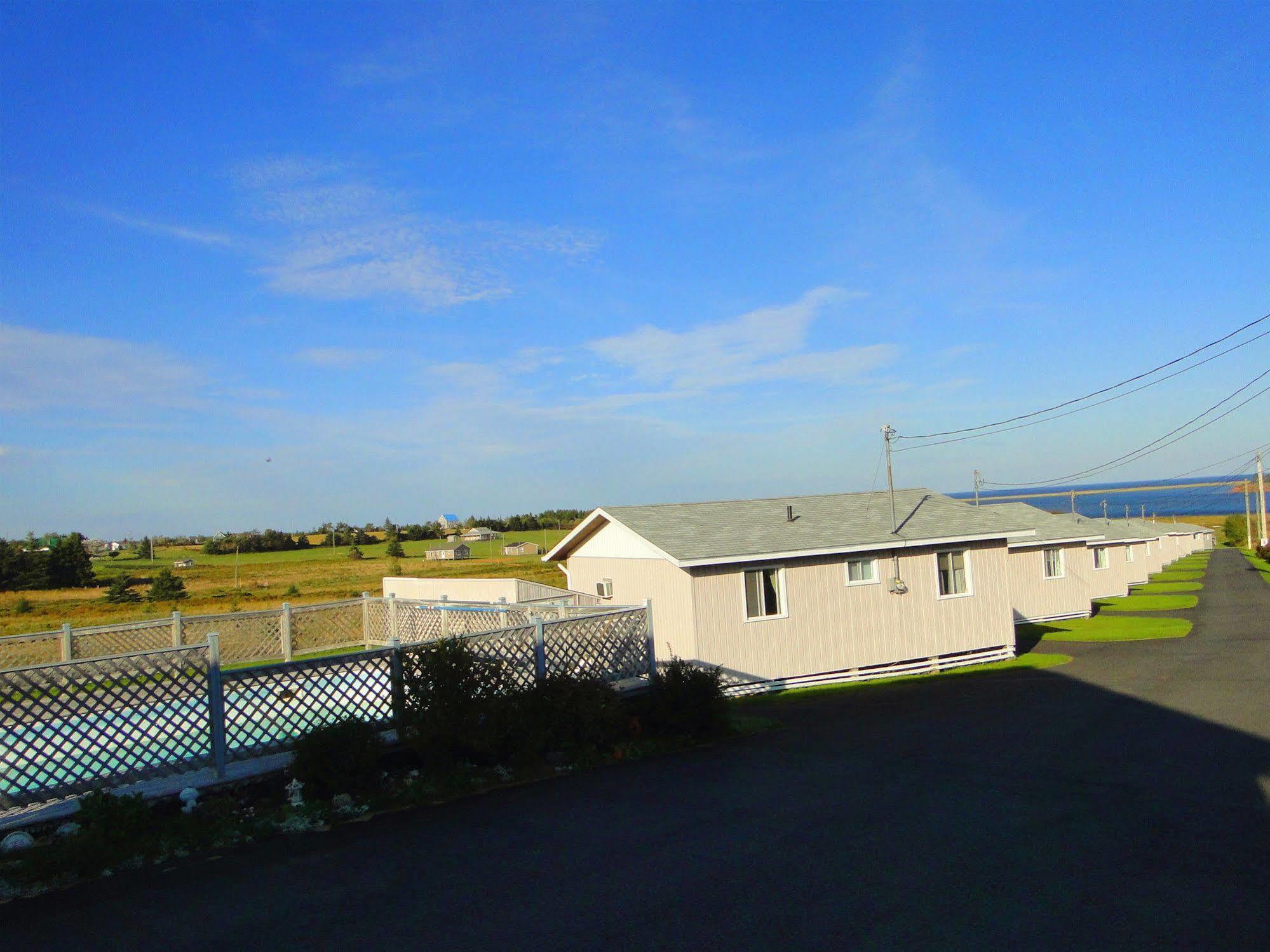 Blue Crest Cottages North Rustico Bagian luar foto